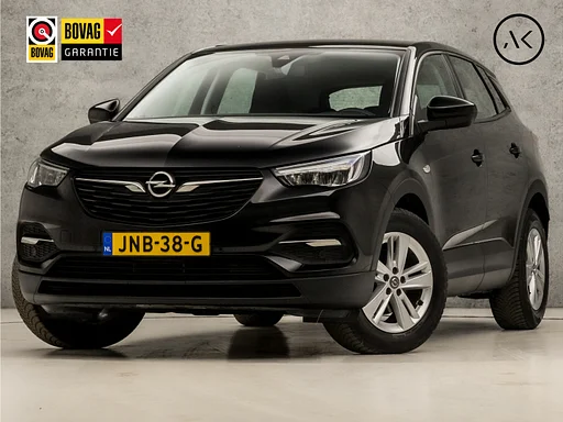 Opel Grandland X 1.2 Turbo Sport automatico (APPLE CARPLAY, GROOT NAVI, LM VELGEN, SPORTSTOELEN, LED KOPLAMPEN, PARKEERSENSOREN, Cruise Control ELEK PAKKET, NIEUWSTAAT)