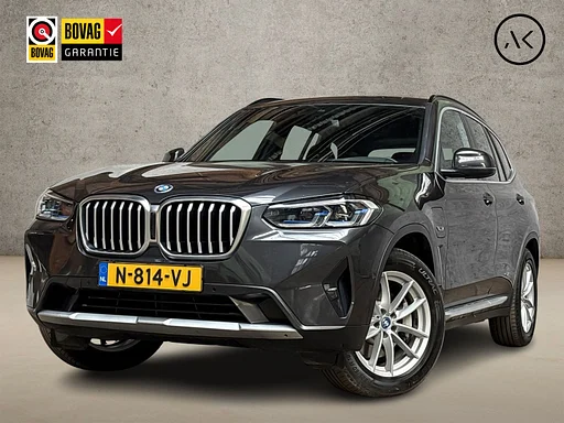 BMW X3 xDrive30e Sport 293Pk automática (APPLE CARPLAY, GROOT NAVI, MEMORY SEATS, LASER KOPLAMPEN, BRUIN LEDER, STOELVERWARMING, SFEERVERLICHTING, ZWART HEMEL, ELEK ACHTERKLEP, NIEUWSTAAT)