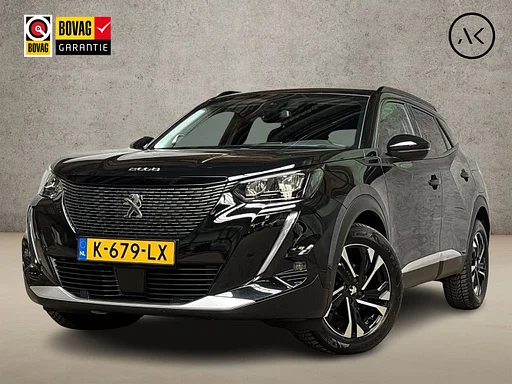 Peugeot 2008 1.2 PureTech Allure Sport Automaat (VIRTUAL COCKPIT, APPLE CARPLAY, GROOT NAVI, 360 CAMERA, LEDER, SPORTSTOELEN, KEYLESS, GETINT GLAS, NIEUWE APK, NIEUWSTAAT)