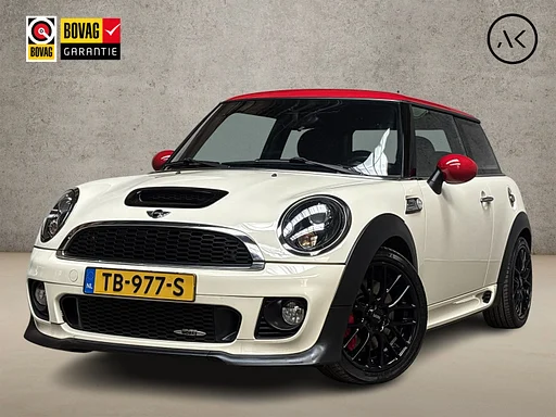 MINI John Cooper Works Mini 1.6 Chili 211Pk (NAVIGATIE, XENON, LM VELGEN, SPORTSTOELEN, SPOILER, NIEUWE APK, NIEUWSTAAT)