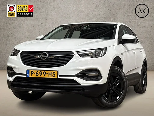 Opel Grandland X 1.2 Turbo Sport (APPLE CARPLAY, navigatie, CLIMATE, STUUR/STOELVERWARMING, SPORTSTOELEN, GETINT GLAS, auto da rimorchio PARKEERSENSOREN, Cruise Control NIEUWSTAAT)