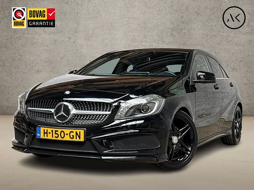 Mercedes-Benz A 180 AMG Sport automatico (APPLE CARPLAY, LEDER/ALCANTARA, STOELVERWARMING, GETINT GLAS, SPORTSTOELEN, ZWART HEMEL, Cruise Control nuovo APK, NIEUWSTAAT)
