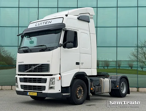 Volvo FH 440 GLOBETROTTER XL 2x TANK DUTCH TRUCK