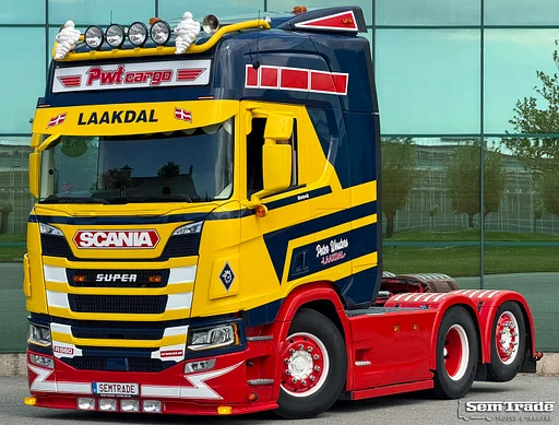 Scania R560 SUPER FULL OPTIONS PTO + HYDRAULICS SPECIAL SHOW TRUCK ONLY 266.000 KM BELGIUM-TRUCK