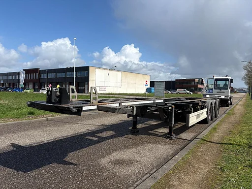 Renders 3AFCST08 Multichassis / Extendable / SAF Axles / Liftaxle