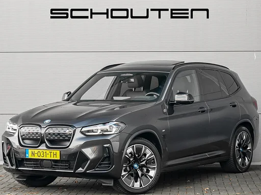 BMW iX3 High Executive M-Sport 80 kWh Pano ACC H&K 20"