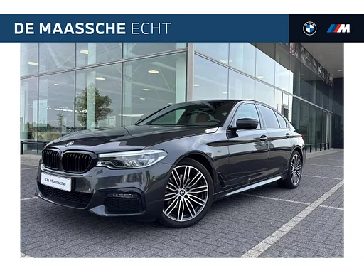 BMW 520 5 Serie 520i High Executive M Sport automatico / Achteruitrijcamera / Adaptieve LED / M Sportonderstel / Live Cockpit Professional / Parking Assistant