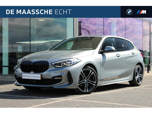 BMW 118 1 Serie 118i High Executive M Sport automática / Telhado de pano / bancos desportivos / Comfort Access / LED / M Sportonderstel / Live Cockpit Professional