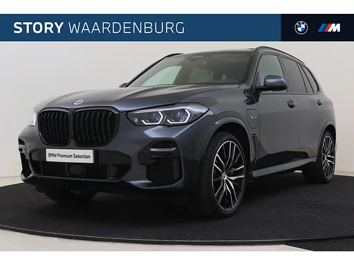 BMW X5 xDrive45e High Executive M Sport automática / Telhado de pano / carro de reboque / Laserlight / Achteruitrijcamera / Head-Up / Active Steering / Comfort Access / Gesture Control