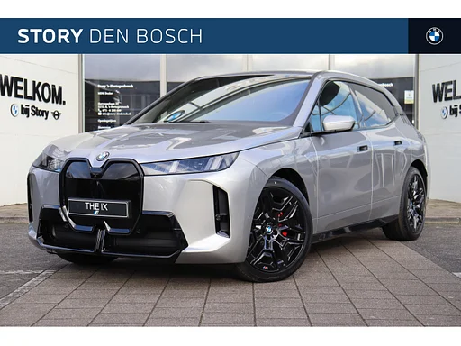 BMW iX xDrive45 M Sport / carro de reboque / M Multifunctionele Stoelen / Parking Assistant Professional / Active Steering / Adaptieve LED