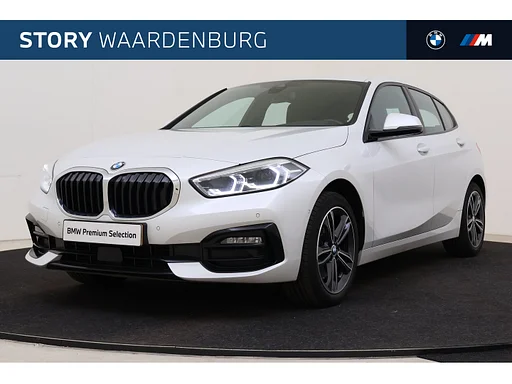 BMW 118 1 Serie 118i High Executive automatico / sedili sportivi / Laserlicht / Achteruitrijcamera / Cruise Control / sedili riscaldati