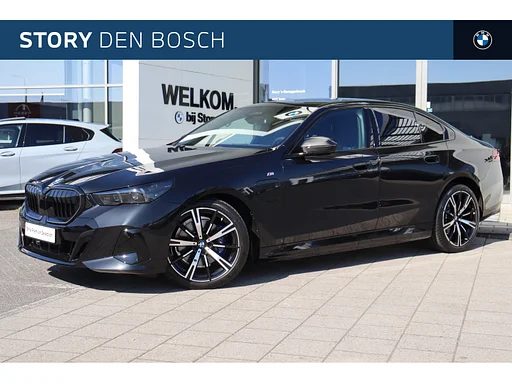BMW 530 5 Serie 530e M Sport automatico / auto da rimorchio / M Multifunctionele Stoelen / Bowers & Wilkins / Adaptieve LED / Stoelventilatie  / Parking Assistant Plus / Comfort Access
