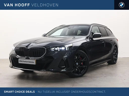BMW 550 5 Serie Touring 550e xDrive M Sport automatik / Panoramadak / Comfort Access / Stoelventilatie / Bowers & Wilkins / Adaptieve LED / Parking Assistant Plus