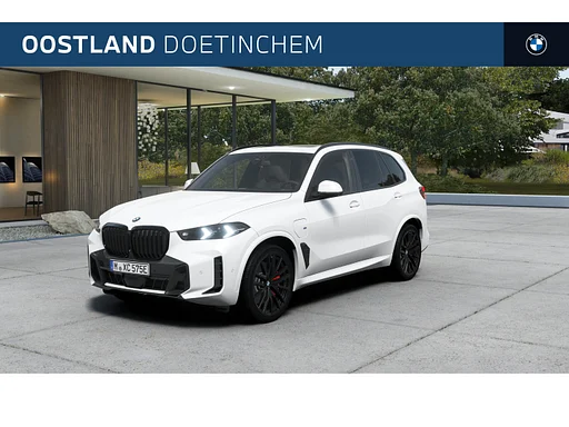 BMW X5 xDrive50e M Sport automatik / Panoramadak Sky Lounge / Trekhaak / Bowers & Wilkins / M Multifunctionele Stoelen / Parking Assistant Professional / Massagefunctie