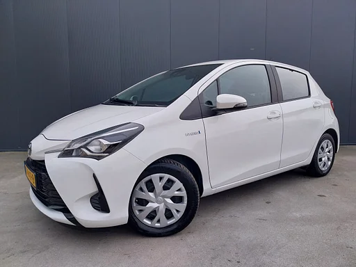 Toyota Yaris 1.5 Hybrid Active pierwszy właściciel kamera NL AUTO NAVI CRUISE ECC