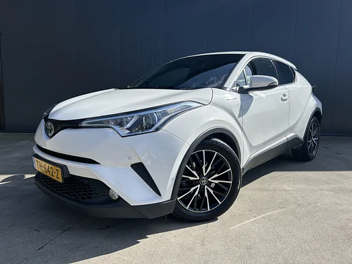 Toyota C-HR 1.8 Hybrid Executive pierwszy właściciel JBL kamera HALF skórzany PARK ASSIST LED NAVI ECC CRUISE