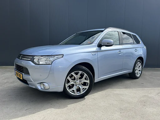 Mitsubishi Outlander 2.0 PHEV instyle+ OPEN DAK ECC camera NAVI ADAP CRUISE leather
