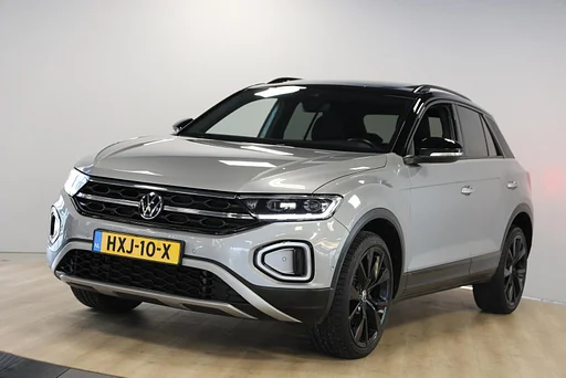Volkswagen T-Roc 1.5 TSI R-Line | Schuif- kanteldak | Cruise adaptief | Stoel & Stuurverwarming