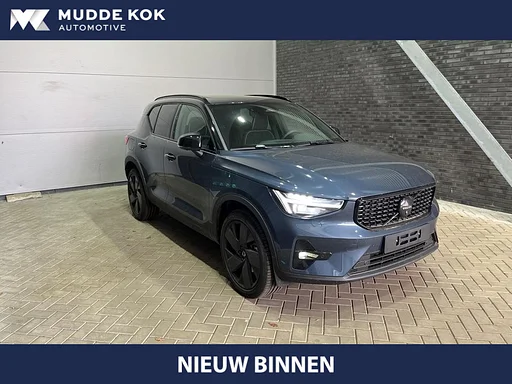 Volvo XC40 B4 Ultra Black Edition | Dach na dachu | hak holowniczy | 360° kamera | ACC | Stoel+Stuurverwarming