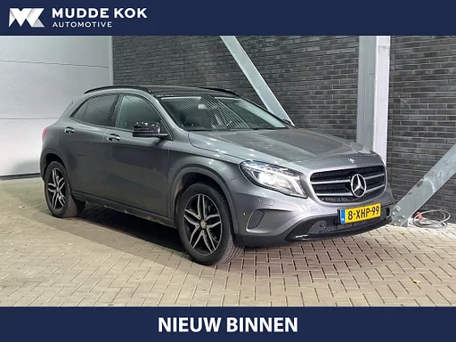 Mercedes-Benz GLA 200 Ambition Comfort | automatyczna | hak holowniczy | Dach na dachu | kamera | Leder | 18 Inch | Getint Glas
