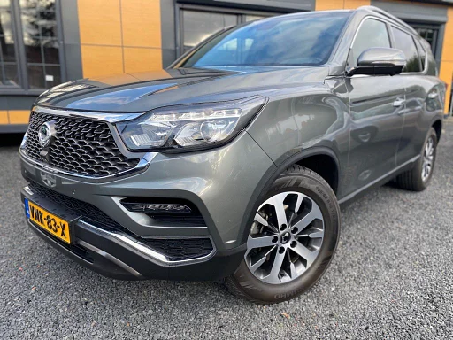 Ssangyong REXTON 2.2 E-XDI SAPPHIRE Full options only 34DKM NL AUTO 3500KG Gri