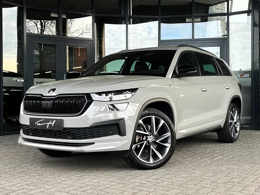 Skoda Kodiaq 1.5 TSI SPORTLINE 7-PERS. - PANO - attache remorque - ORG. NL.