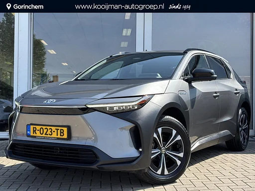 Toyota bZ4X Launch Edition 71 kWh | BTW auto | 360° camera | Stoel/Stuur verwarming | navigatie | Achteruitrij camera | parking sensors | Keyless |