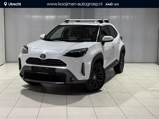 Toyota Yaris Cross | parking sensors voor en achter | heated seats | BLIS | Dakdragerset | complete | 1.5 Hybrid Adventure