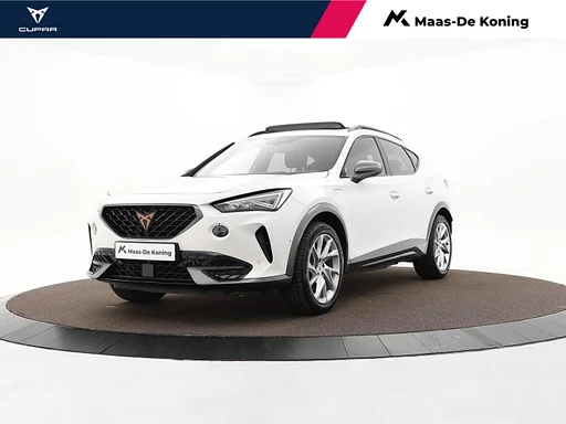 Cupra Formentor 1.4 TSI 204pk DSG e-Hybrid Essential Limited · Panoramadak · Camera · Apple/Android Car Play · Stuurwielverwarming · Keyless · Sfeerverlichting ·