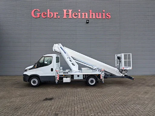 Iveco Daily 35-120 Multitel MT 270