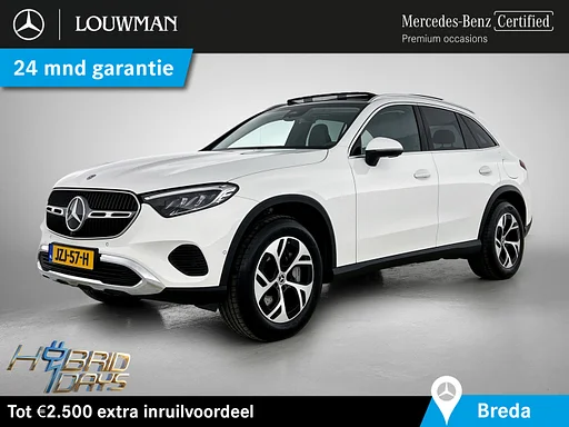 Mercedes-Benz GLC 300 e 4MATIC Plug-In Hybride carro de reboque | Telhado de pano | Sfeerverlichting | Memory Voorstoelen | Stuur en Stoelverwarming. Inclusief 24 maanden MB Certified garantie voor Europa.