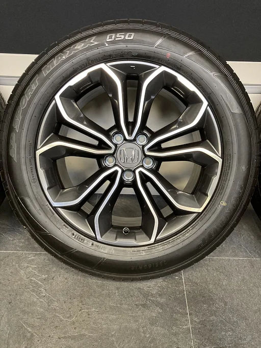 18” originele Honda CR-V velgen + banden 5x114.3 235/60/18 TLA-18075D