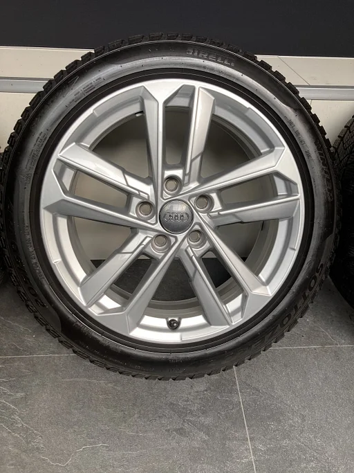 17” originele Audi A3 8P 8V 8Y velgen + winterbanden 5x112  8Y0 601 025L