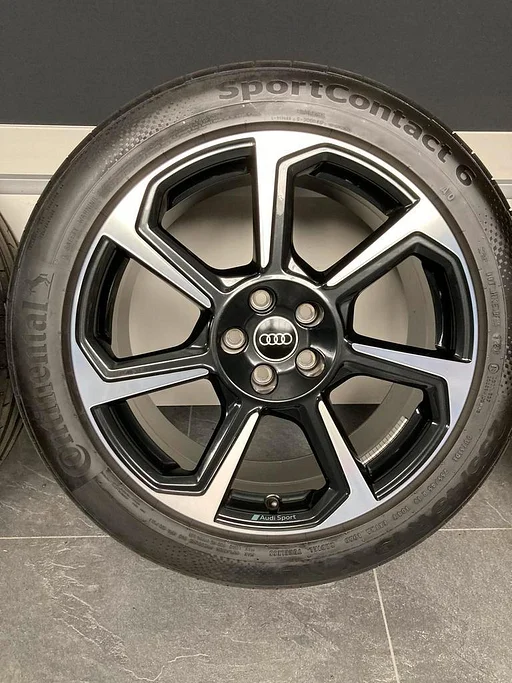 19'' originele Audi Q3 F3 Sportback velgen + banden 5x112 83A 601 025D