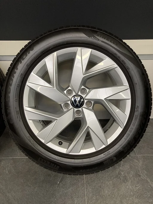 18” originele Volkswagen Tiguan 5NA velgen + banden 5x112   5NA601025AR