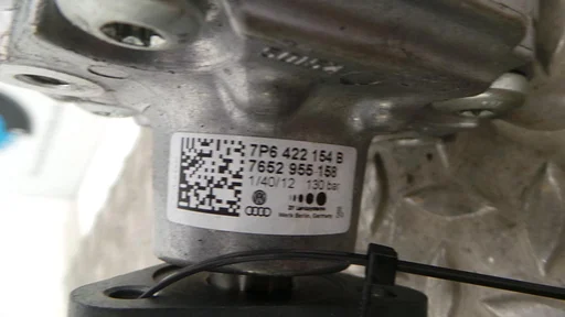 VOLKSWAGEN TOUAREG STUURPOMP 2013