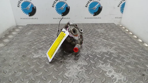 JAGUAR X TYPE STUURPOMP 2005