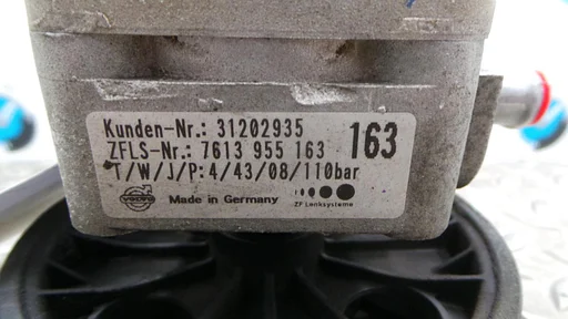 VOLVO S60 2.4 D DRIVERS EDITIO STUURPOMP 2009