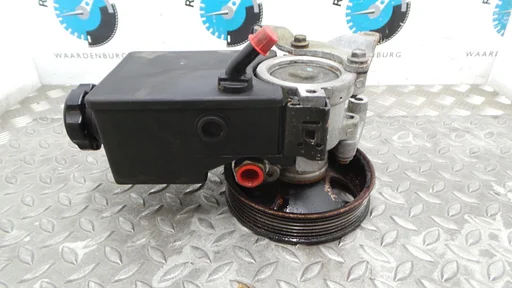 SSANGYONG RODIUS 270 Aut CDI STUURPOMP 2005