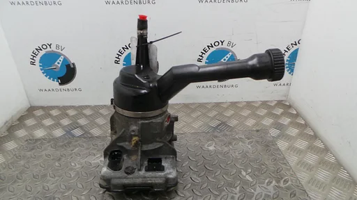 PEUGEOT 308 308 S STUURPOMP 2009