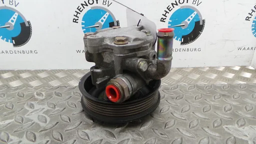 VOLKSWAGEN GOLF 1.6-16V HIGHLINE STUURPOMP 2000