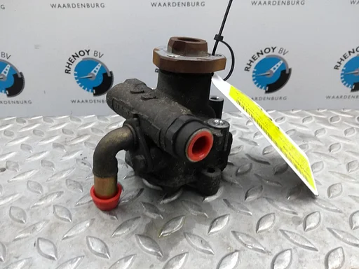 VOLKSWAGEN GOLF 1.6 COMFORTLINE STUURPOMP 1998