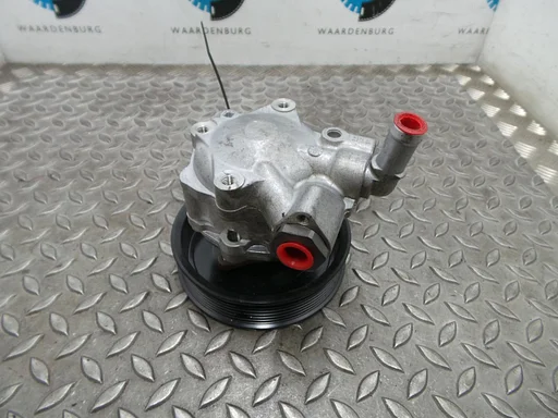 RENAULT MASTER STUURPOMP 2016