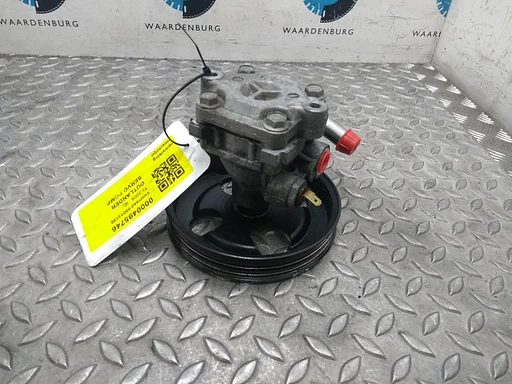 MITSUBISHI OUTLANDER STUURPOMP 2008