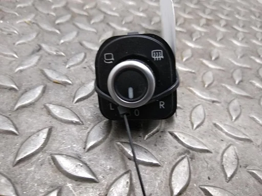 VOLKSWAGEN GOLF 1.8 TSI Highl. LE. SCHAKELAAR DIVERSE 2009