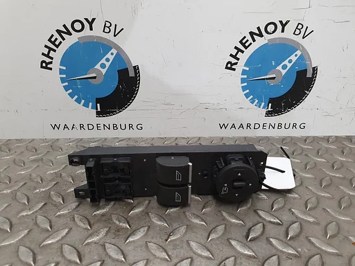 FORD FIESTA 1.0 EcoB. Titanium SCHAKELAAR  ELEKTRISCHE RAMEN 2017