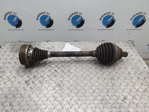 VOLKSWAGEN GOLF 1.6 TDI Highline  AANDRIJFAS L 2013