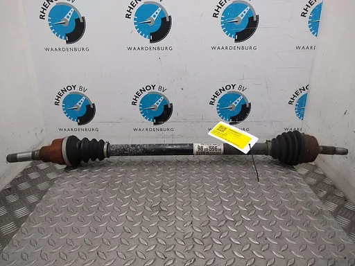 PEUGEOT 208 1.2 PureTech Active AANDRIJFAS R 2015