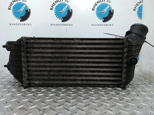 PEUGEOT 5008 2.0 HDIF ST 5P.  INTERKOELER 2011