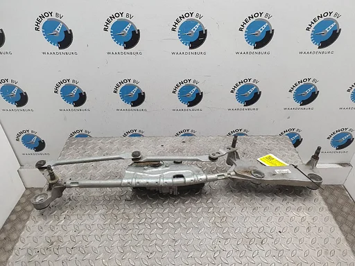 MERCEDES M CLASS 350 BlueTEC 7TRAPS RUITENWISSERMOTOR VOOR 2012